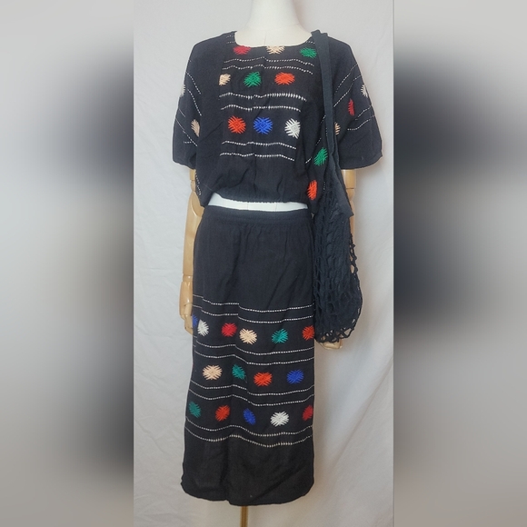 📣Sale📣Handmade Guatemalan 2-Piece Shirt and Skirt Set - Picture 1 of 4